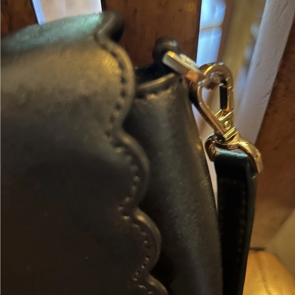 Michael Kors Mindy Medium Convertible Satchel Crossbody Bag - Picture 3 of 16